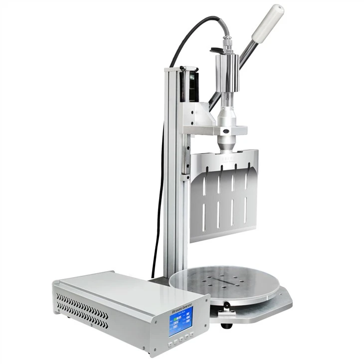 Ultrasonic Cake Slicer