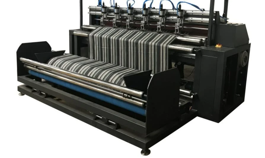 Ultrasonic dust-free cloth cutting machine