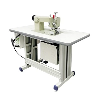 Machine de découpe de sacs tissés à ultrasons